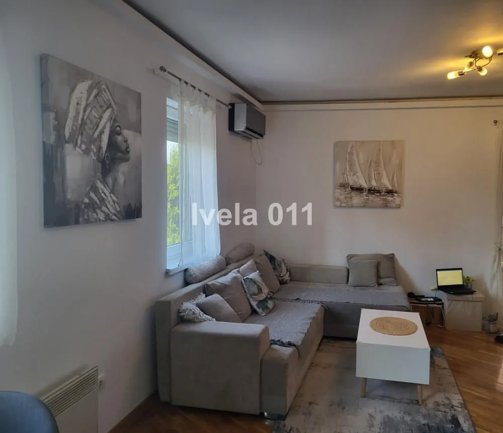 Prodaja, trosoban stan, 83m², Uciteljsko Naselje, Zvezdara Sve Podlokacije