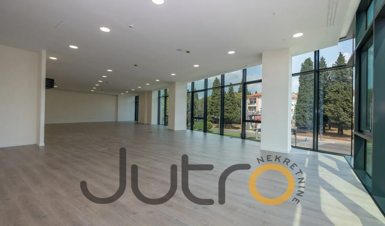 Rent, office space, 2542m², Podgorica, Crna Gora