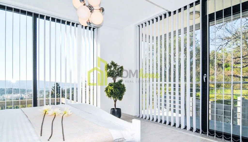 Prodaja, kuća, 369m², Tivat, Crna Gora
