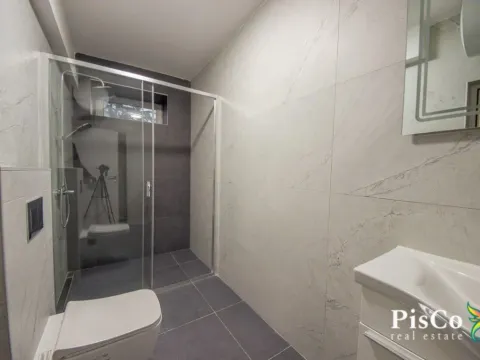 Prodaja, kuća, 150m², Centar, Podgorica - image 7