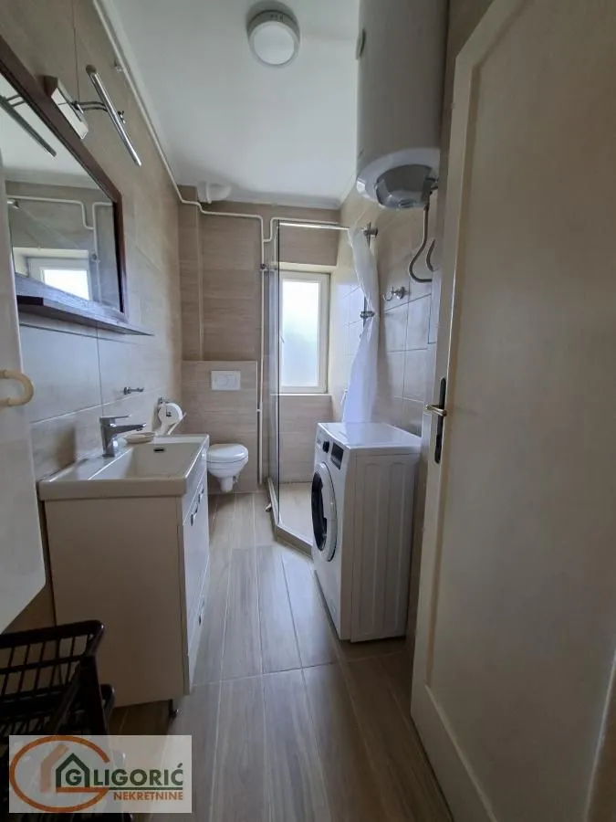 Izdavanje, jednosoban stan, 37m², Novi Beograd Sve Podlokacije, Beograd