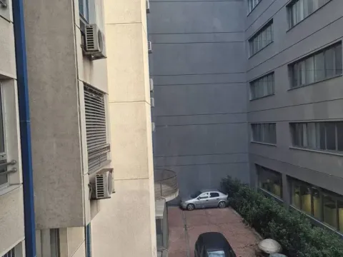 Izdavanje, trosoban stan, 75m², Kalenić Pijaca, Vračar Sve Podlokacije - image 19