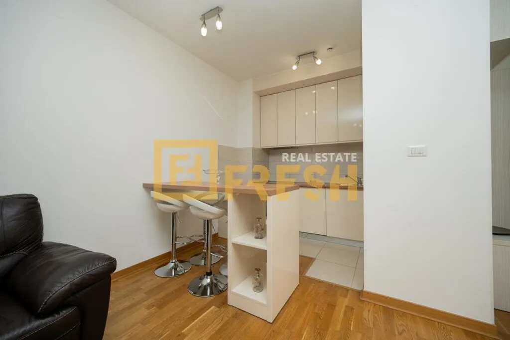 Rent, one bedroom apartment, 52m², City Kvart, Podgorica