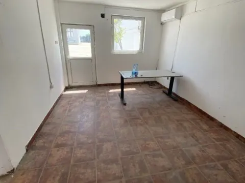 Izdavanje, poslovni prostor, 1700m², Ovča, Palilula Sve Podlokacije - image 3