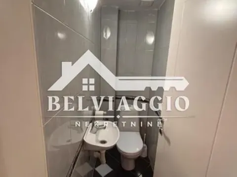 Izdavanje, dvosoban stan, 45m², Grad, Kotor - image 10