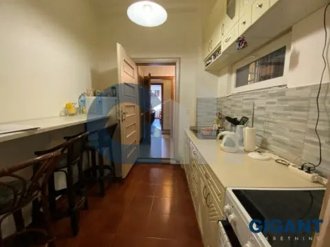 Izdavanje, trosoban stan, 90m², Kalenić Pijaca, Vračar Sve Podlokacije - image 10