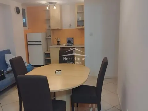 Izdavanje, trosoban stan, 70m², Šumice, Beograd - image 4
