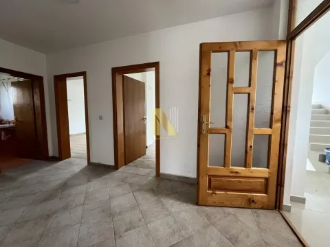 Izdavanje, trosoban stan, 120m², Veternik, Novi Sad Sve Podlokacije - image 6