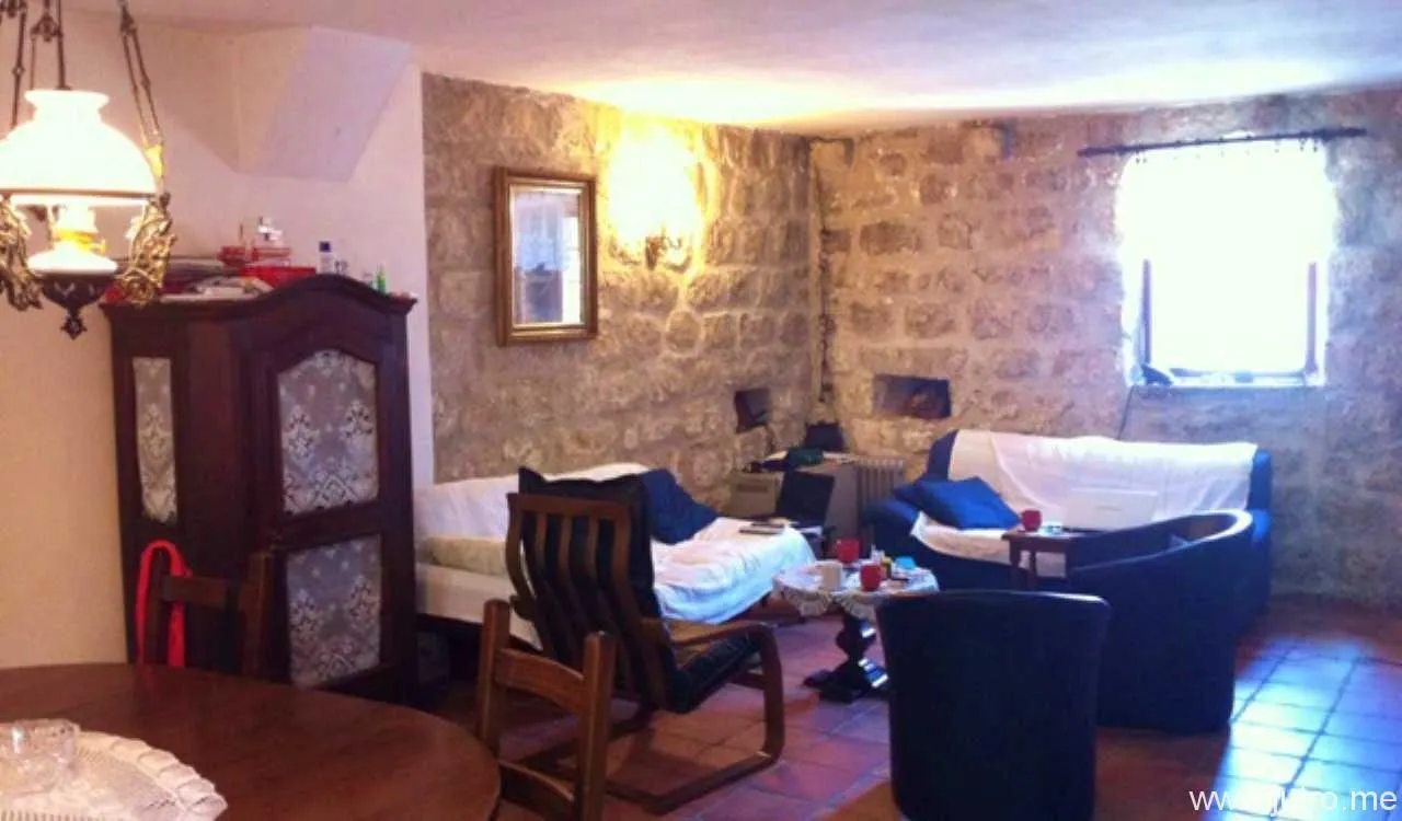Prodaja, kuća, 230m², Prčanj, Kotor