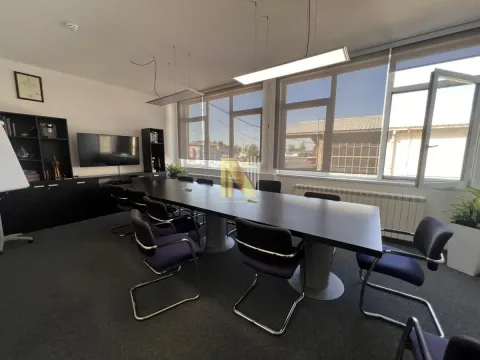 Rent, office space, 200m², Novi Sad, Srbija - image 3