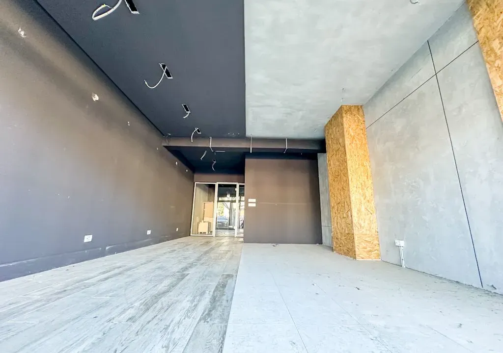 Prodaja, poslovni prostor, 103m², Preko Morače, Podgorica