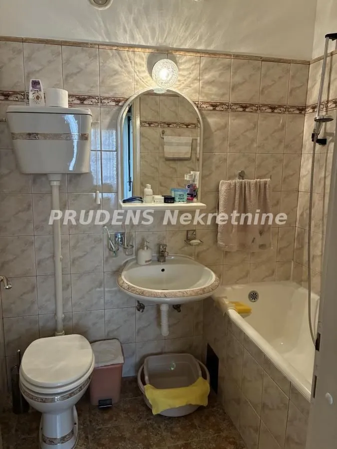 Prodaja, četvorosoban stan, 94m², Čukarica, Beograd