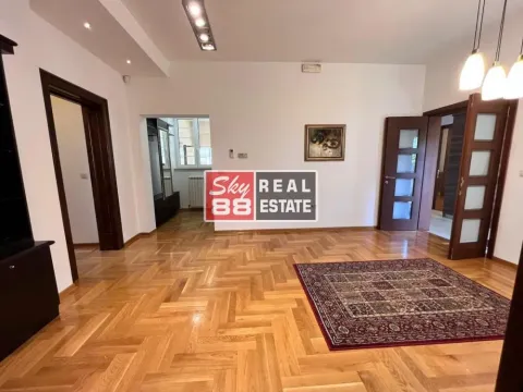 Izdavanje, četvorosoban stan, 130m², Savski Venac, Beograd - image 7