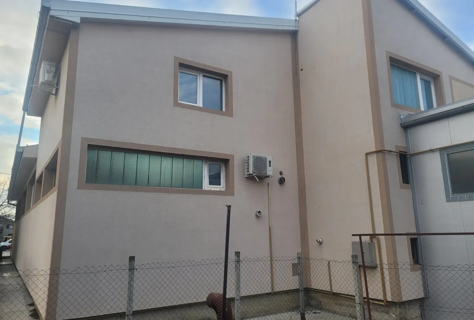 Rent, office space, 750m², Veternik, Novi Sad Sve Podlokacije