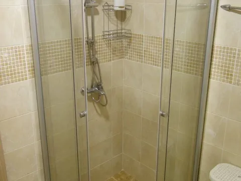 Rent, studio apartment, 40m², Pržno, Budva - image 7