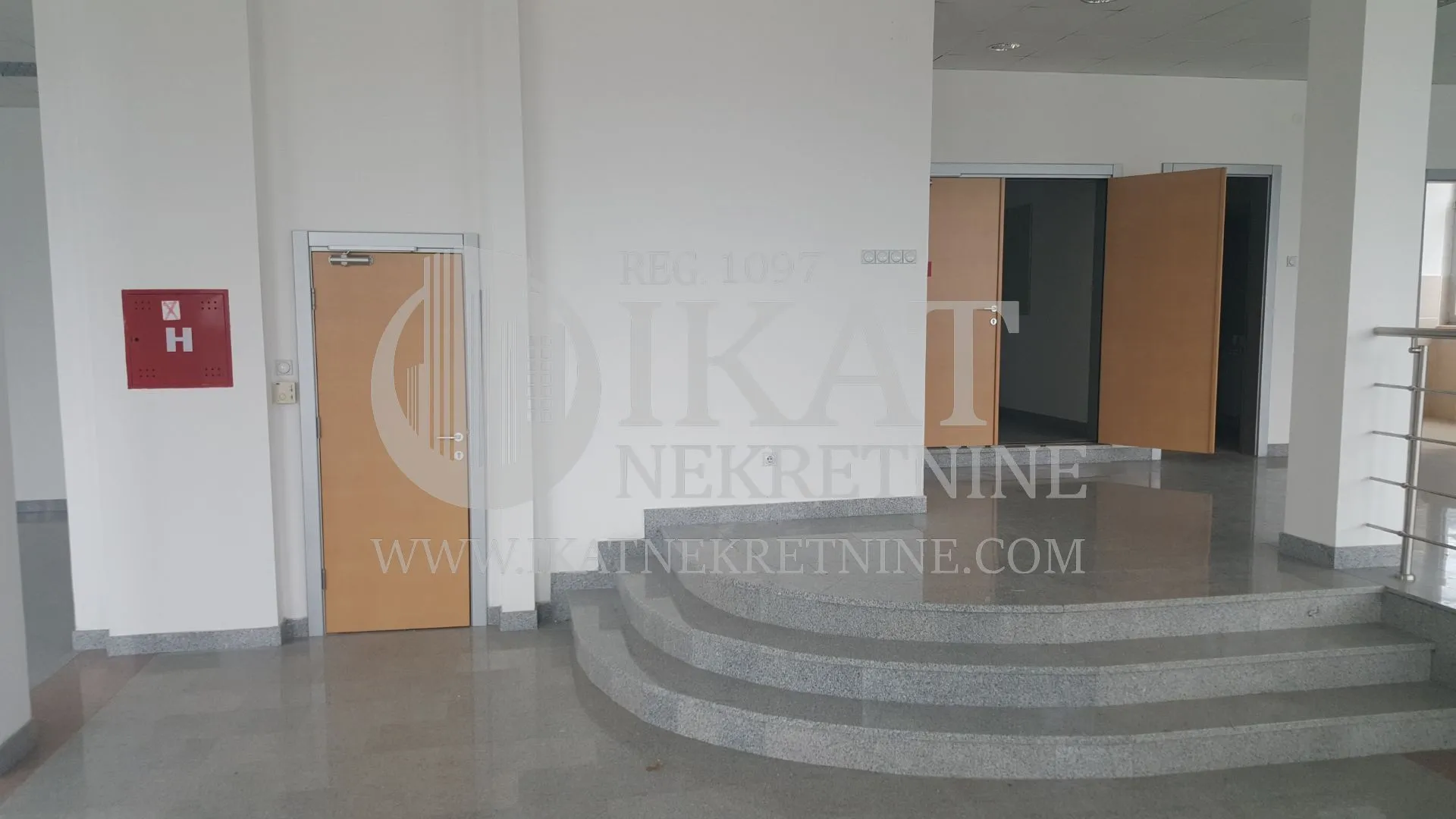 Rent, office space, 100m², Zemun Nova Galenika, Zemun Sve Podlokacije