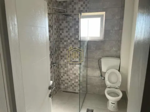 Izdavanje, dvosoban stan, 100m², Tološi, Podgorica - image 6