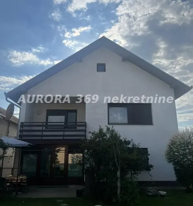 Sale, house, 129m², Ruma, Srbija