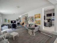 Izdavanje, kuća, 270m², Zagorič, Podgorica - image 4