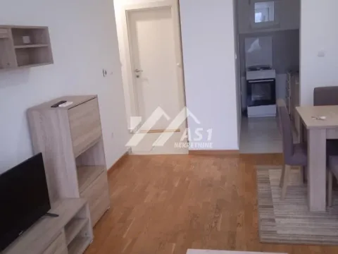 Rent, one bedroom apartment, 38m², Rotkvarija, Novi Sad Sve Podlokacije - image 2