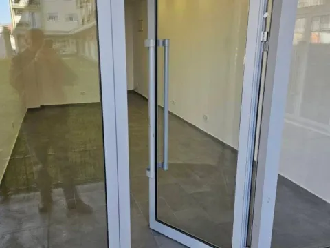 Izdavanje, poslovni prostor, 27m², Zabjelo, Podgorica - image 5