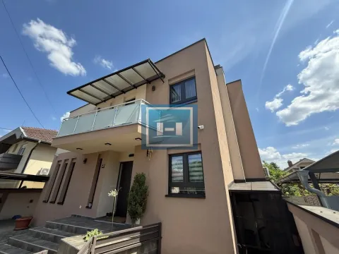 Sale, house, 240m², Centar, Jagodina - image 8