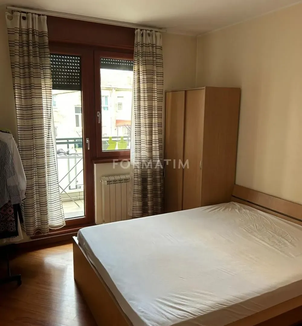 Rent, four bedroom apartment, 101m², Đeram Pijaca, Beograd