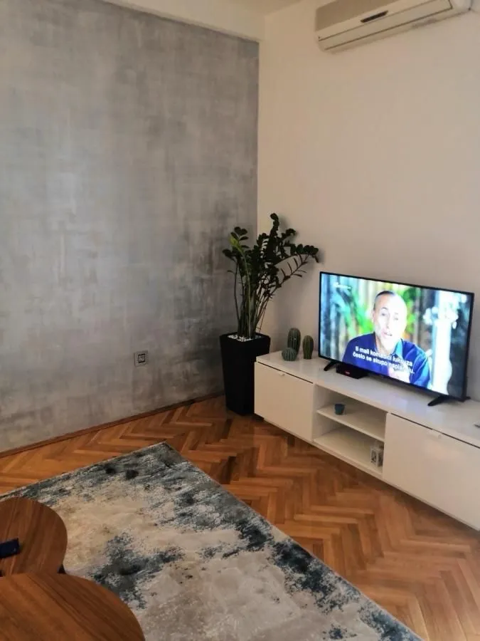 Prodaja, dvosoban stan, 64m², Centar, Novi Sad