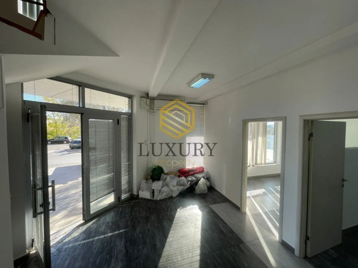 Rent, office space, 160m², Kod Big Fashion-a, Podgorica