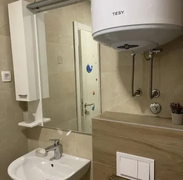 Rent, one bedroom apartment, 46m², Blok 9, Podgorica - image 10