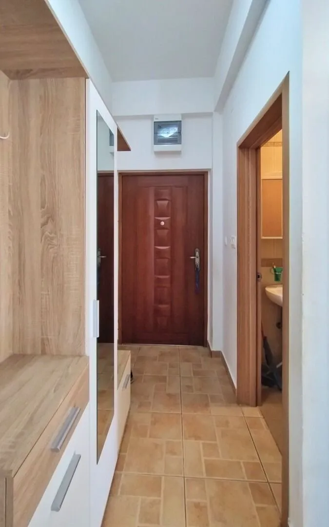 Prodaja, dvosoban stan, 65m², Maine, Budva