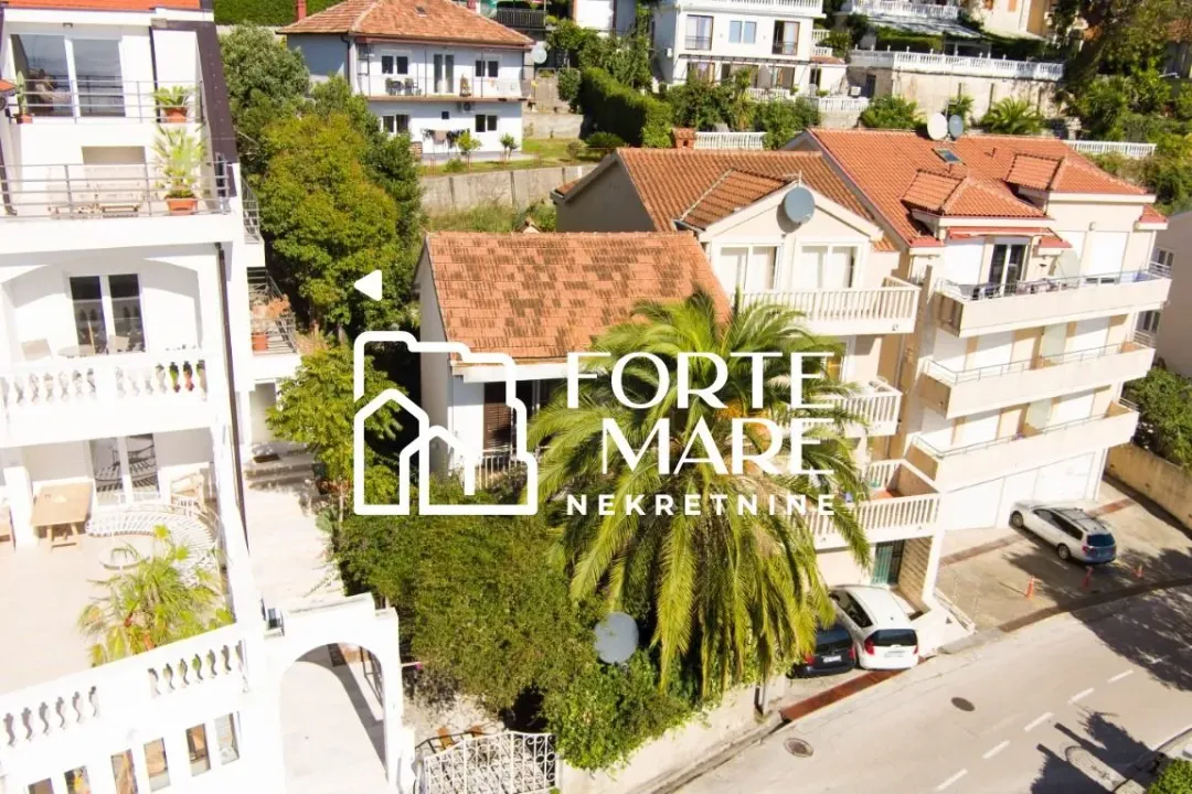 Sale, house, 96m², Centar, Herceg Novi