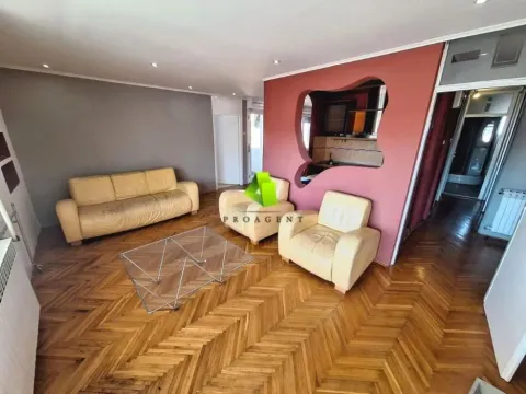 Sale, two bedroom apartment, 73m², Medijana, Niš