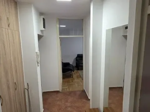 Izdavanje, jednosoban stan, 56m², Preko Morače, Podgorica - image 9