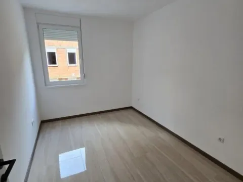 Izdavanje, dvosoban stan, 58m², Železnička Stanica, Novi Sad Sve Podlokacije - image 8
