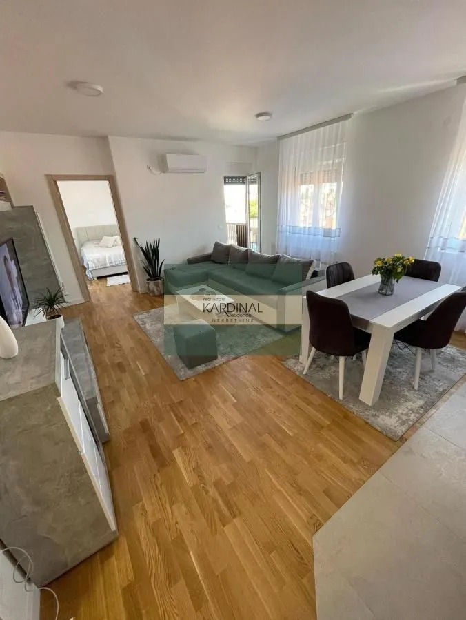 Rent, two bedroom apartment, 64m², Mala vaga, Kragujevac