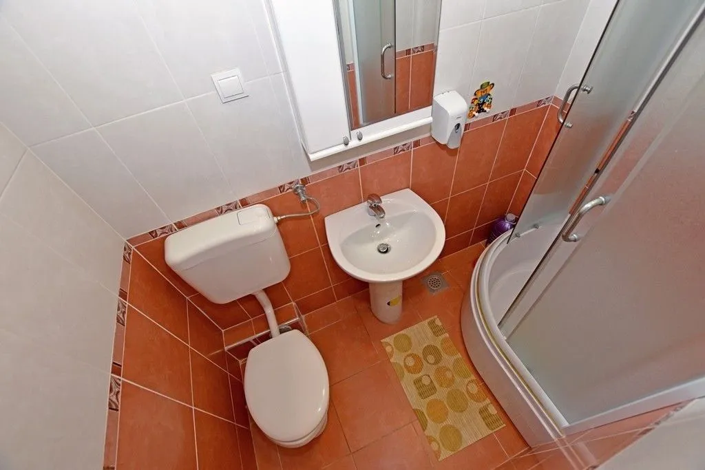 Izdavanje, kuća, 120m², Kumbor, Herceg Novi