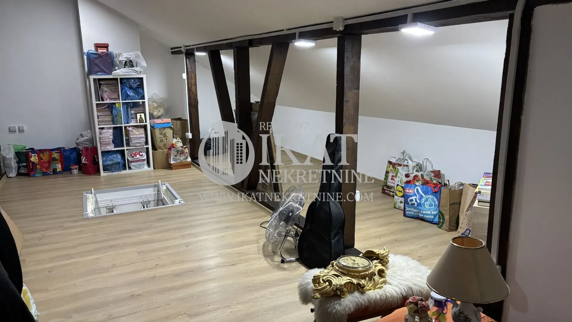 Prodaja, četvorosoban stan, 135m², Novi Beograd Blok 22, Novi Beograd Sve Podlokacije