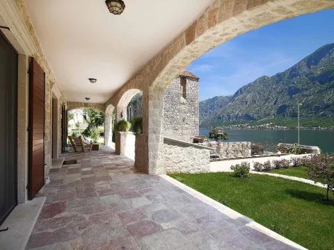 Sale, house, 497m², Prčanj, Kotor - image 26