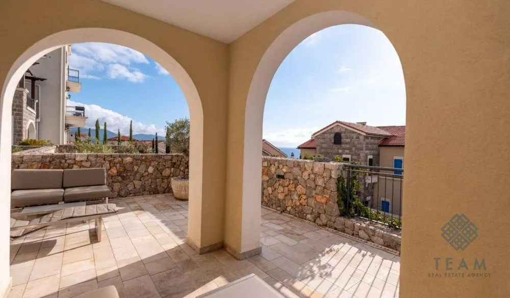 Sale, two bedroom apartment, 152m², Luštica Bay, Tivat