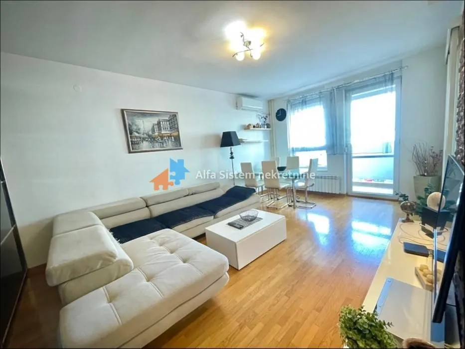 Izdavanje, dvosoban stan, 70m2, Novi Beograd Blok 67, Novi Beograd, Beograd
