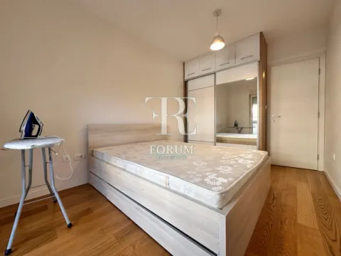 Izdavanje, dvosoban stan, 75m², Central Point, Podgorica - image 10