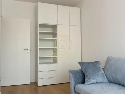 Izdavanje, četvorosoban stan, 81m², Južni Bulevar, Vračar Sve Podlokacije - image 17