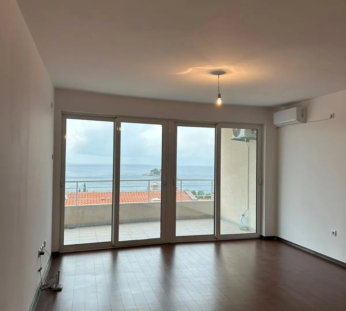 Sale, one bedroom apartment, 85m², Petrovac, Budva