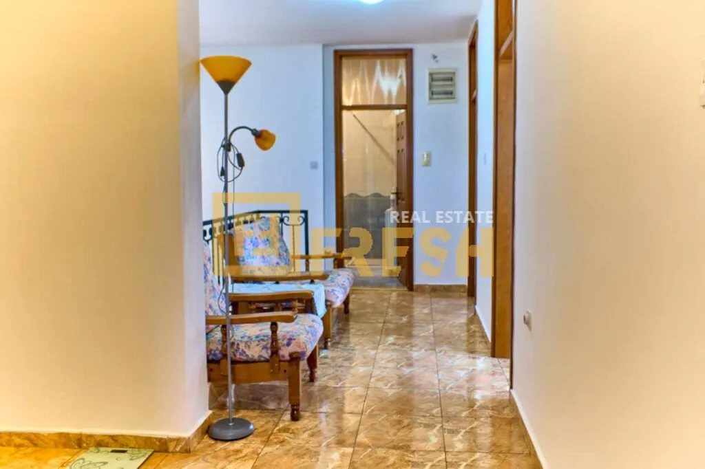 Izdavanje, kuća, 160m², Tološi, Podgorica