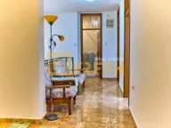 Izdavanje, kuća, 160m², Tološi, Podgorica - image 23