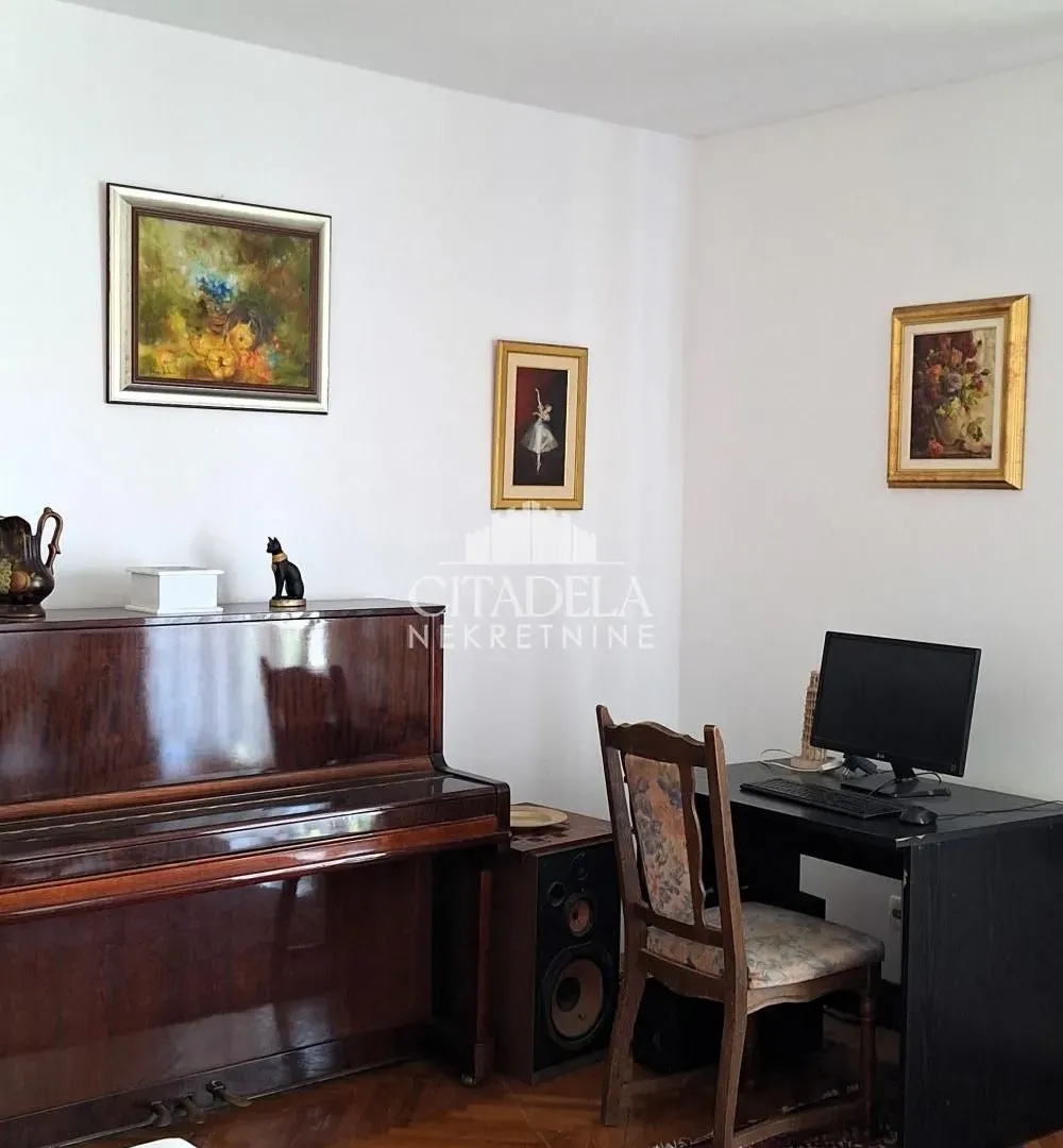 Sale, house, 300m², Kaludjerica, Grocka