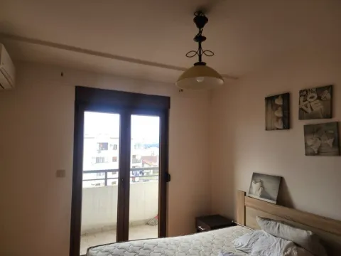 Izdavanje, dvosoban stan, 68m², Stari Aerodrom, Podgorica - image 9