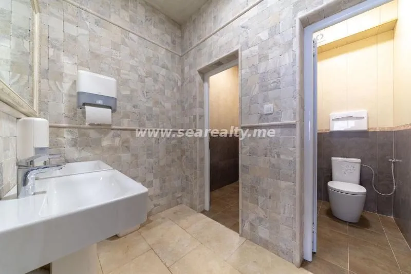 Sale, office space, 493m², Bečići, Budva