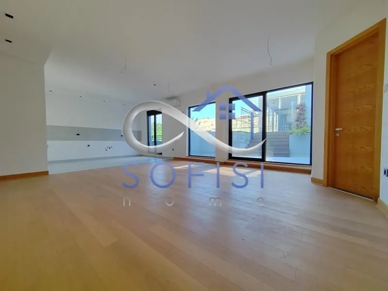 Prodaja, četvorosoban stan, 240m², Adamovićevo Naselje, Novi Sad Sve Podlokacije
